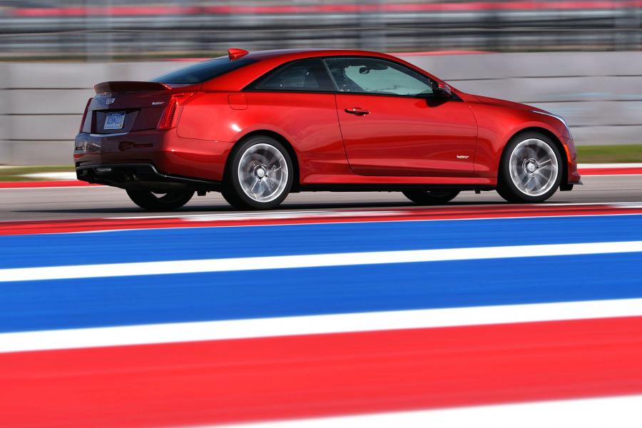  Cadillac ATS-V Coupe 2015 года  (фото 10 из 100)